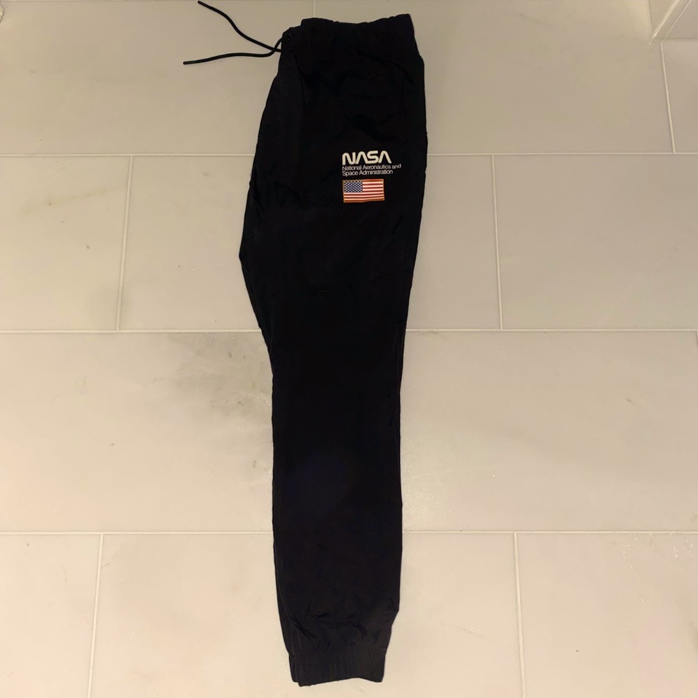 NASA DIVIDED (H&M) brand jogger sweatpants. Size LARGE. BLACK PANTS.